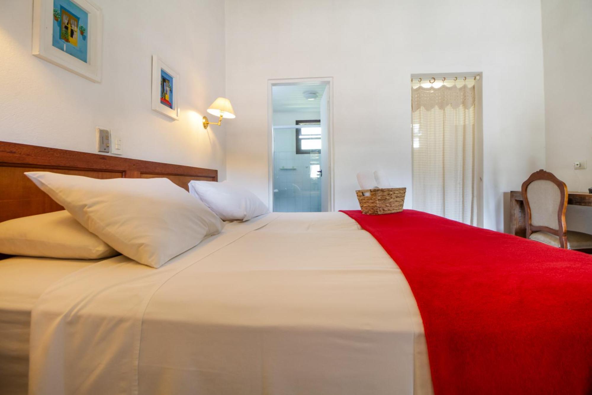 Velinn Caravela Pousada Ilhabela Habitación foto